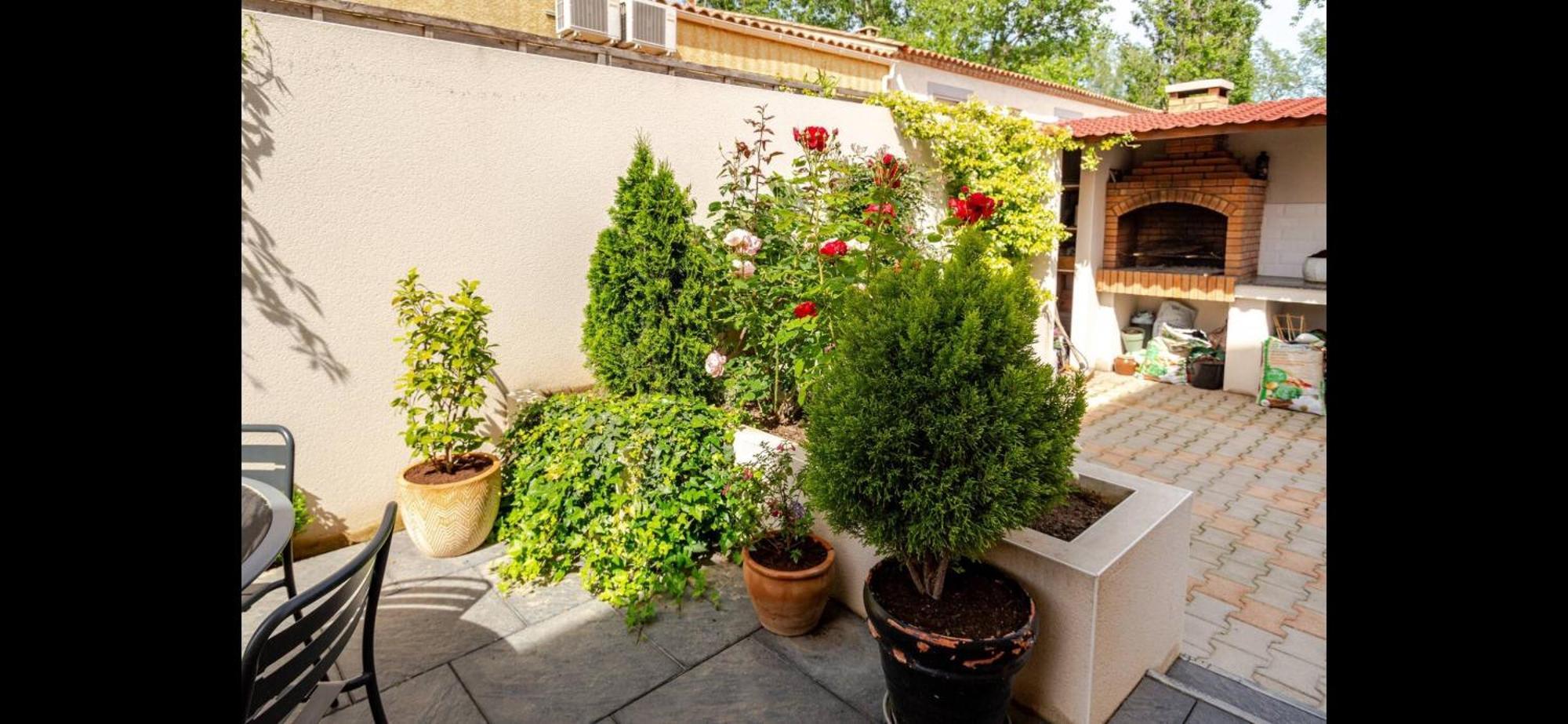 Maison Avec Cheminee Et Jardin Pres Des Commerces Hébergement de vacances