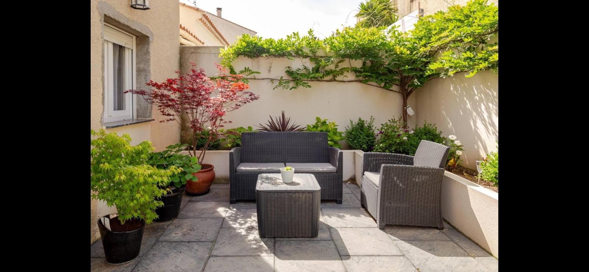 Maison Avec Cheminee Et Jardin Pres Des Commerces Holiday home *
